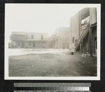 East side Cayetano St