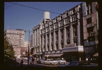 Paramount Theater closed for wrecking